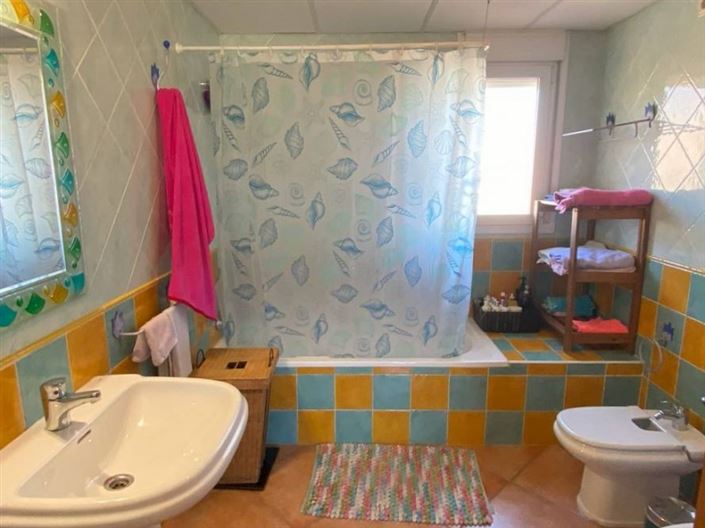 Image No.21-4 Bed Villa for sale