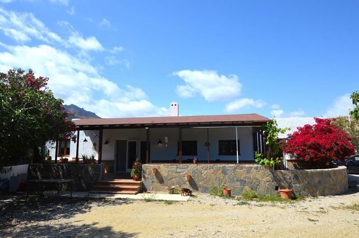 Image No.1-3 Bed Villa for sale