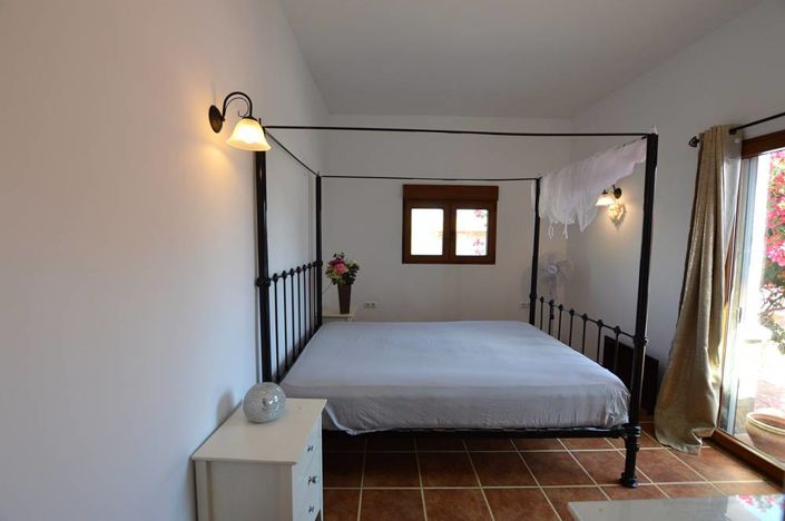 Image No.17-3 Bed Villa for sale