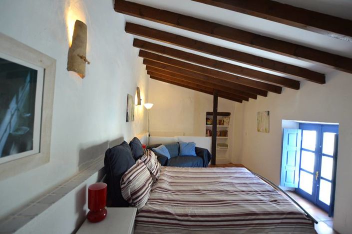 Image No.17-1 Bed Townhouse for sale