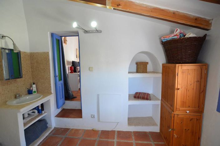 Image No.22-1 Bed Townhouse for sale