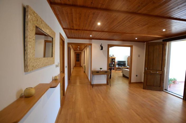 Image No.13-4 Bed Country House for sale