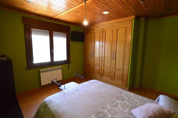 Image No.20-4 Bed Country House for sale