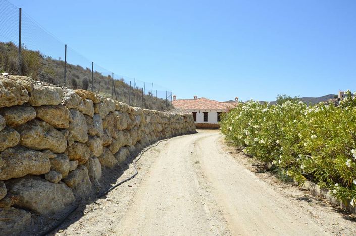 Image No.9-4 Bed Country House for sale