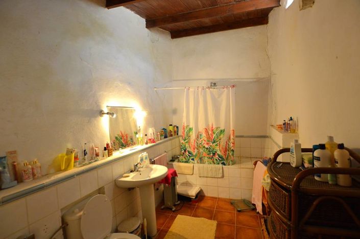 Image No.20-4 Bed Townhouse for sale