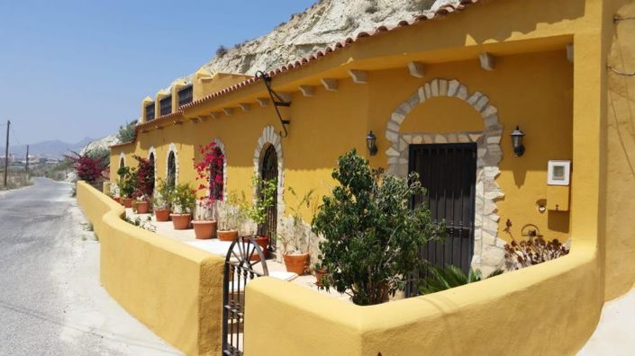Image No.1-3 Bed Country House for sale