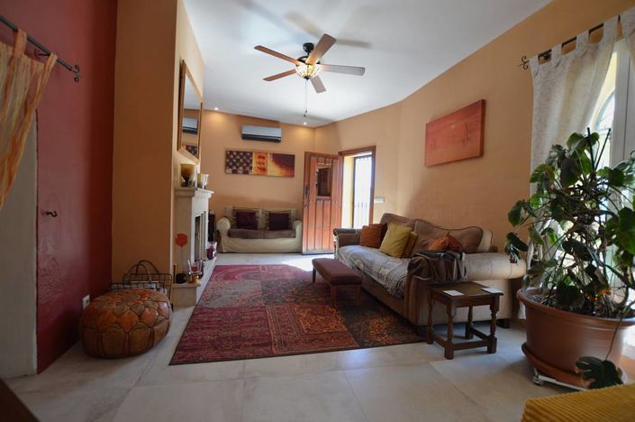 Image No.9-3 Bed Country House for sale