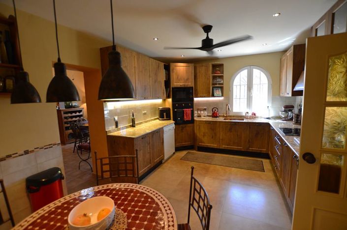 Image No.14-3 Bed Country House for sale