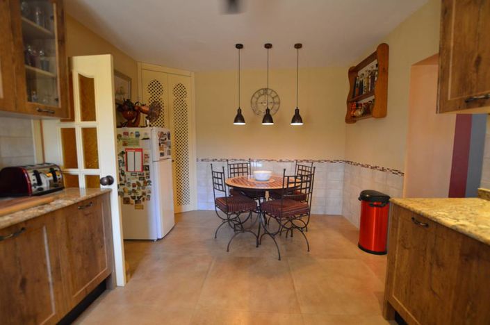 Image No.16-3 Bed Country House for sale