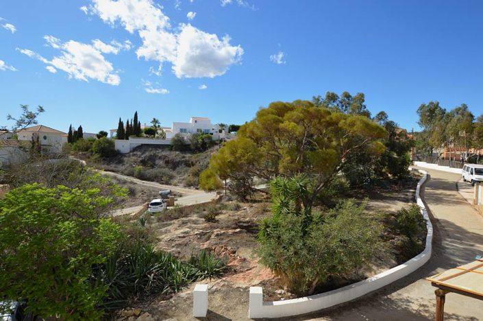 Image No.10-3 Bed Townhouse for sale