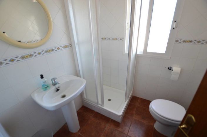 Image No.23-3 Bed Townhouse for sale