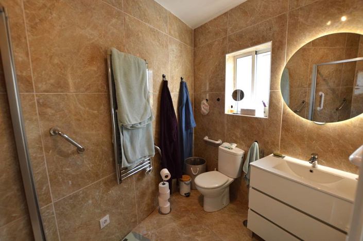 Image No.20-4 Bed Villa for sale