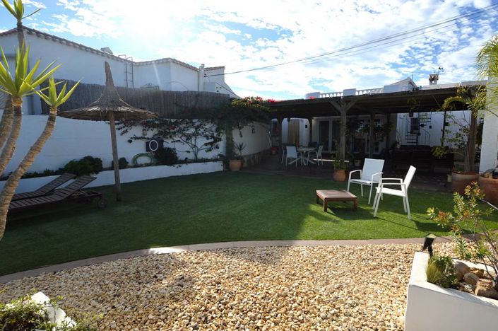 Image No.8-4 Bed Villa for sale