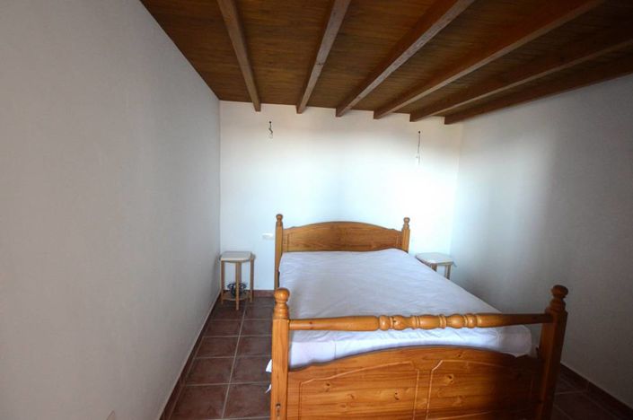 Image No.18-5 Bed Country House for sale