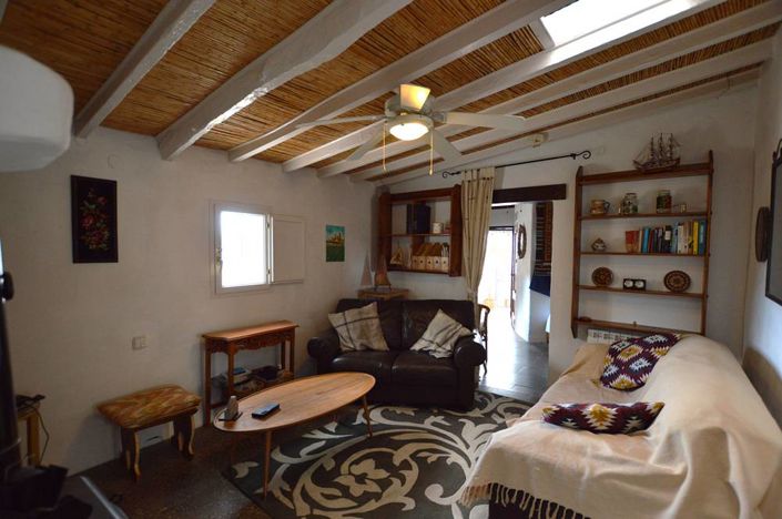 Image No.16-2 Bed Townhouse for sale