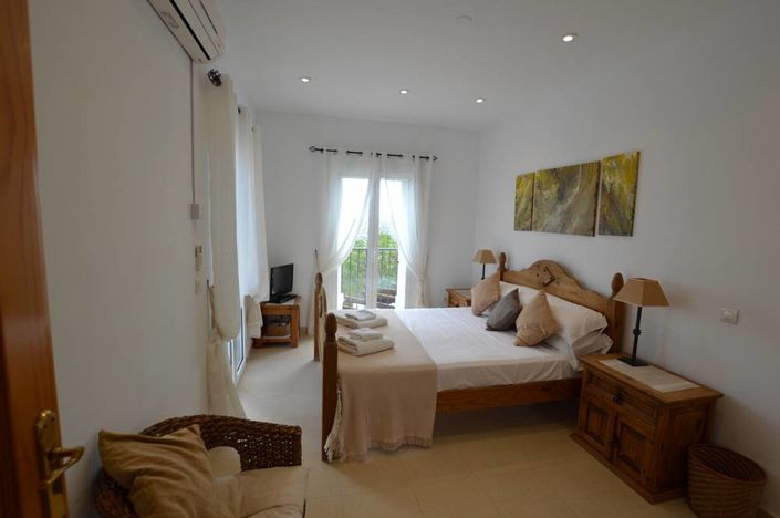 Image No.20-4 Bed Villa for sale