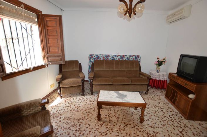 Image No.13-3 Bed Townhouse for sale