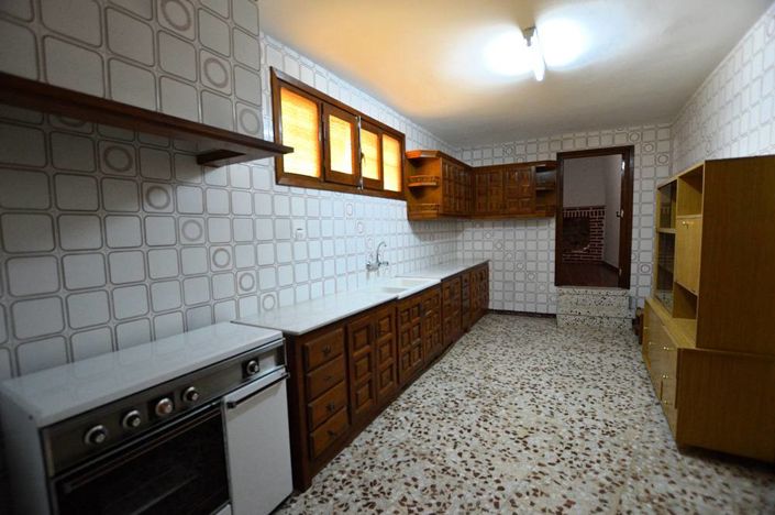 Image No.16-3 Bed Townhouse for sale