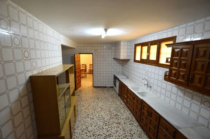 Image No.17-3 Bed Townhouse for sale