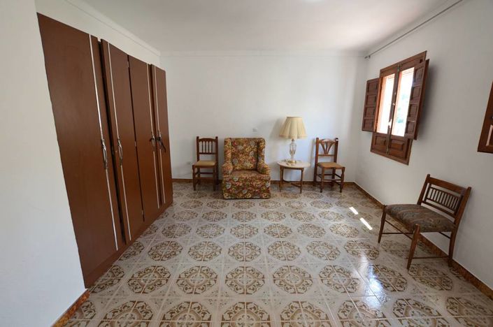 Image No.21-3 Bed Townhouse for sale