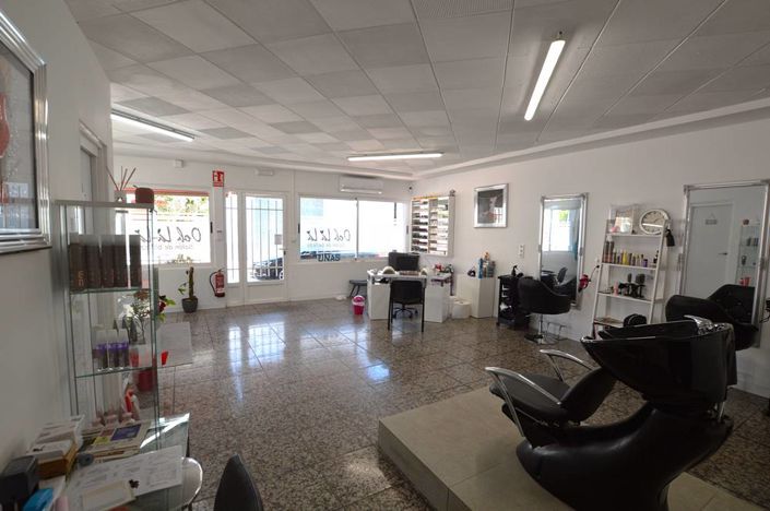 Image No.23-6 Bed Townhouse for sale