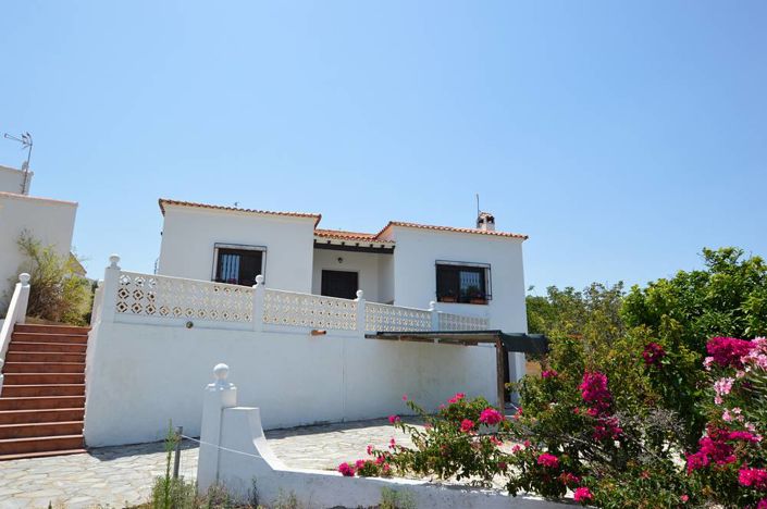 Image No.1-3 Bed Country House for sale