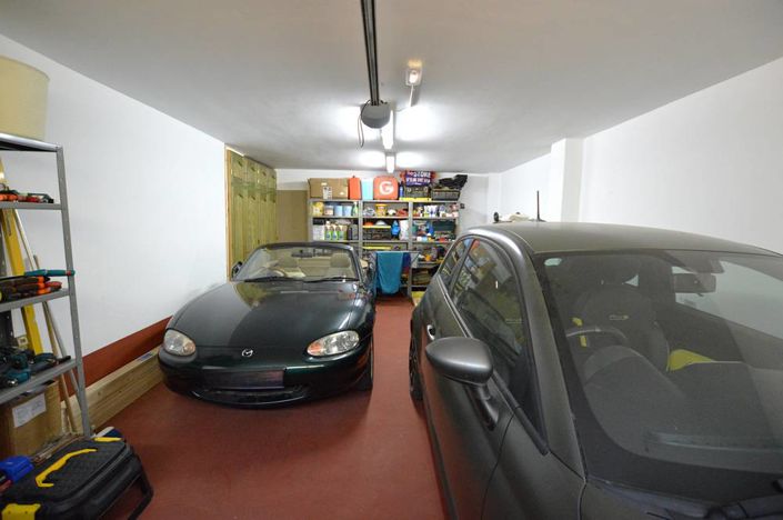 Image No.18-2 Bed Townhouse for sale