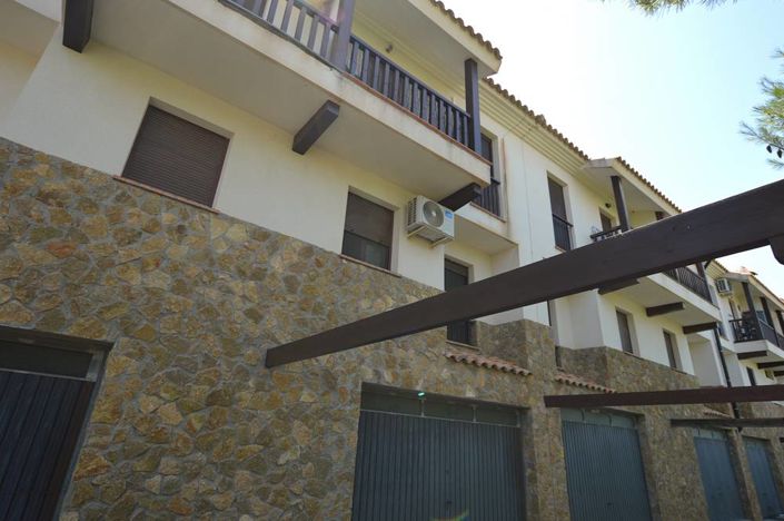 Image No.5-2 Bed Townhouse for sale