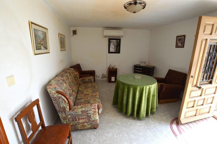 Image No.14-5 Bed Townhouse for sale