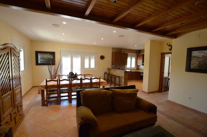 Image No.15-3 Bed Villa for sale