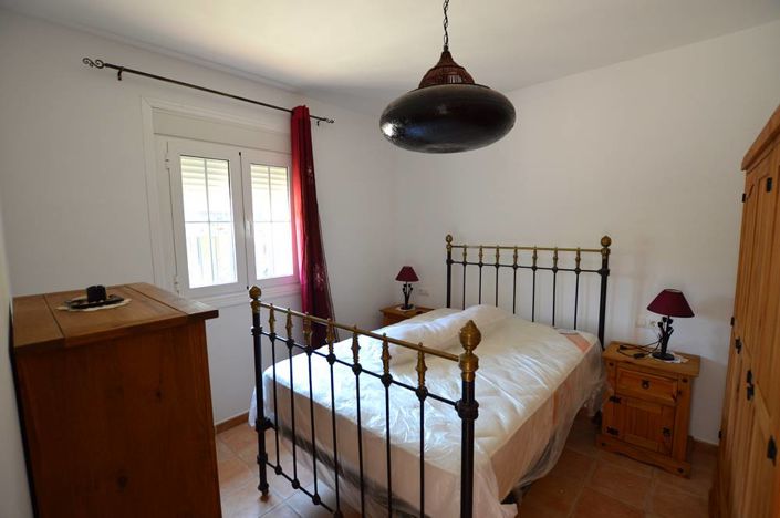 Image No.20-3 Bed Villa for sale