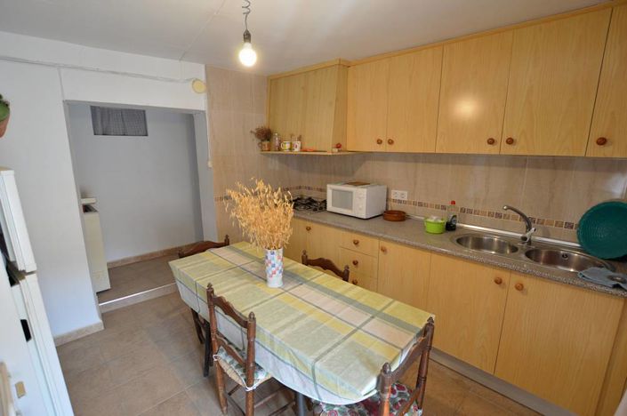 Image No.12-3 Bed Townhouse for sale