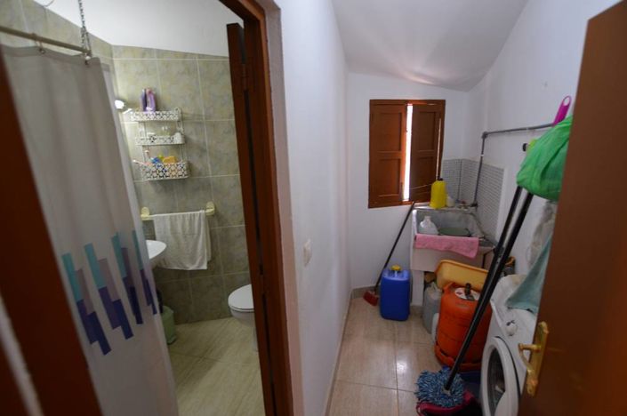 Image No.18-3 Bed Townhouse for sale