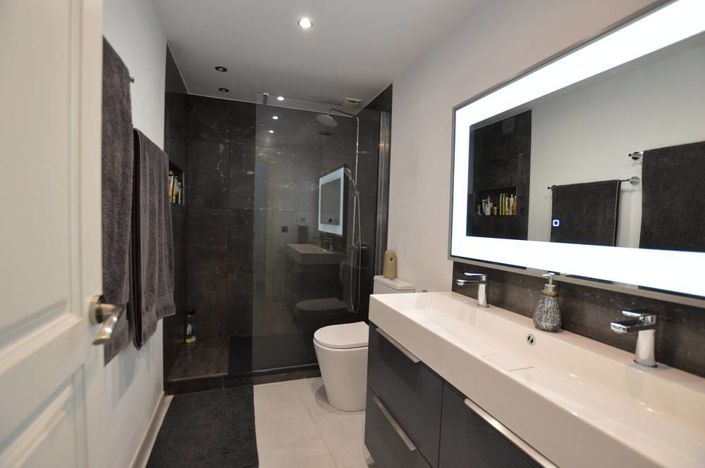 Image No.20-3 Bed Village House for sale