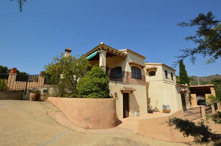 Image No.3-4 Bed Villa for sale