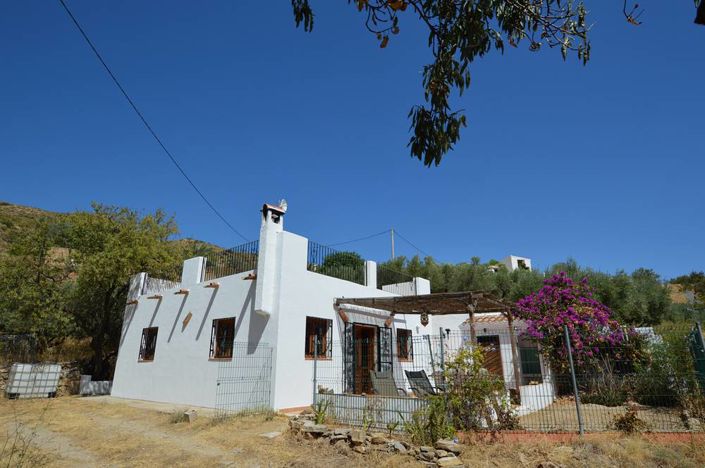 Image No.1-2 Bed Country House for sale