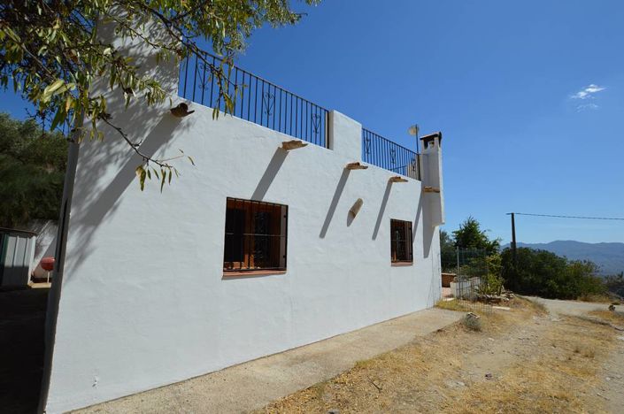 Image No.13-2 Bed Country House for sale