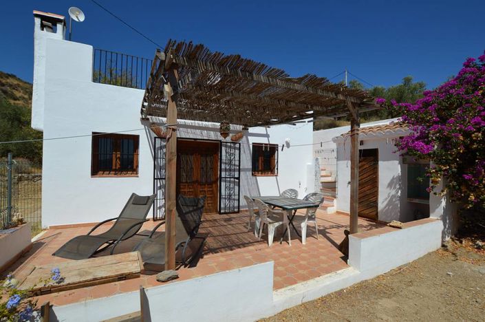 Image No.3-2 Bed Country House for sale