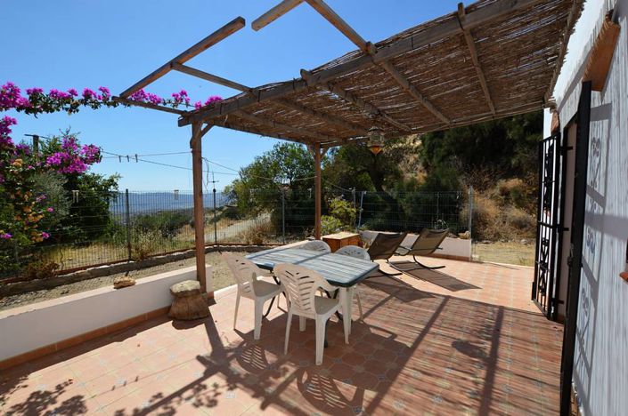 Image No.5-2 Bed Country House for sale