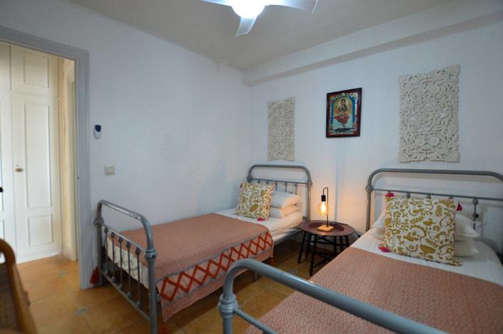 Image No.12-2 Bed Apartment for sale