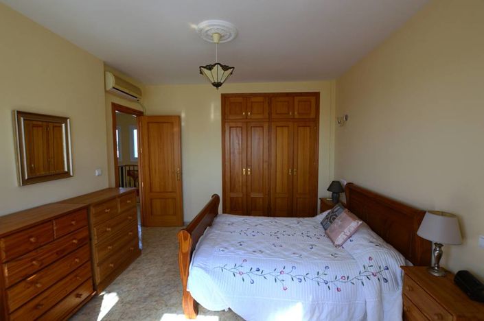 Image No.21-4 Bed Villa for sale