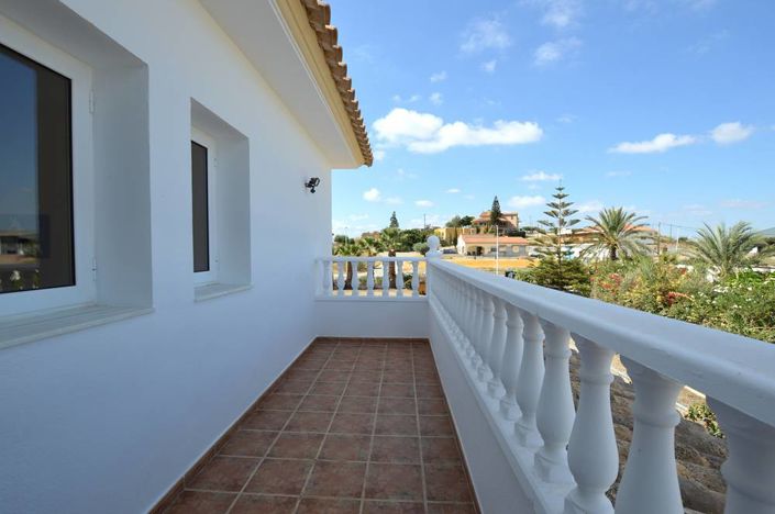 Image No.9-4 Bed Villa for sale