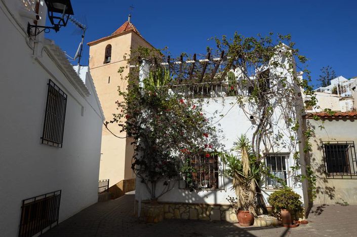 Image No.4-5 Bed Village House for sale