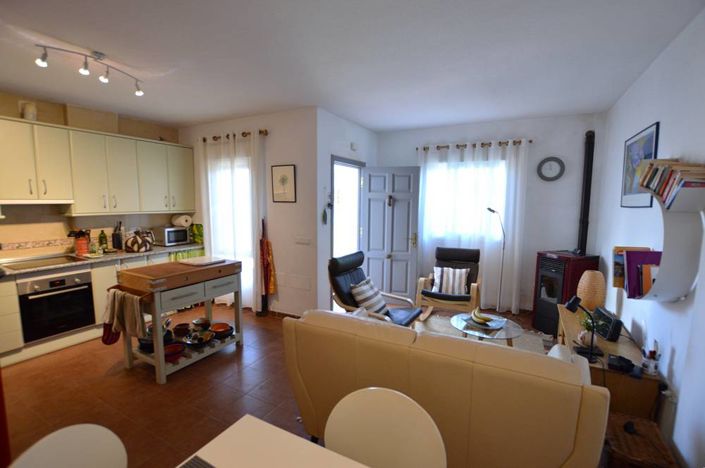 Image No.16-3 Bed Townhouse for sale