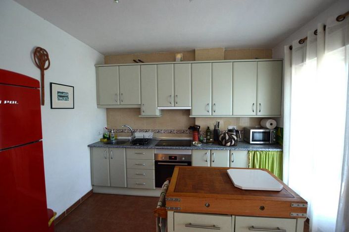 Image No.17-3 Bed Townhouse for sale