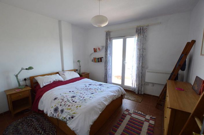 Image No.19-3 Bed Townhouse for sale