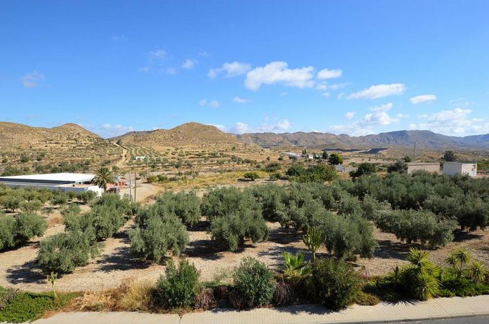 Image No.9-3 Bed Townhouse for sale