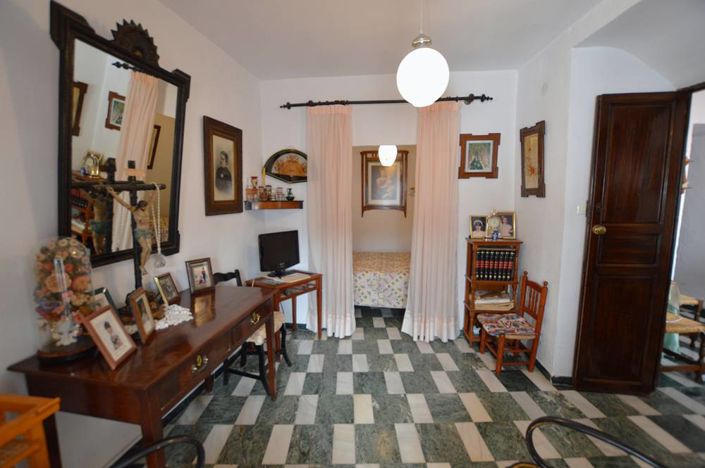 Image No.10-5 Bed Village House for sale