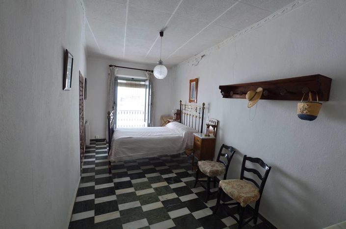 Image No.16-5 Bed Village House for sale