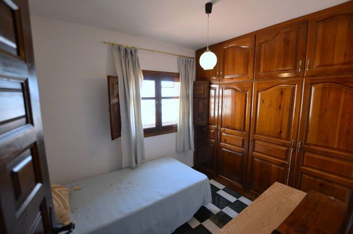 Image No.20-5 Bed Village House for sale